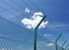 Kwikfynd Barbed wire fencing
peacefulbay